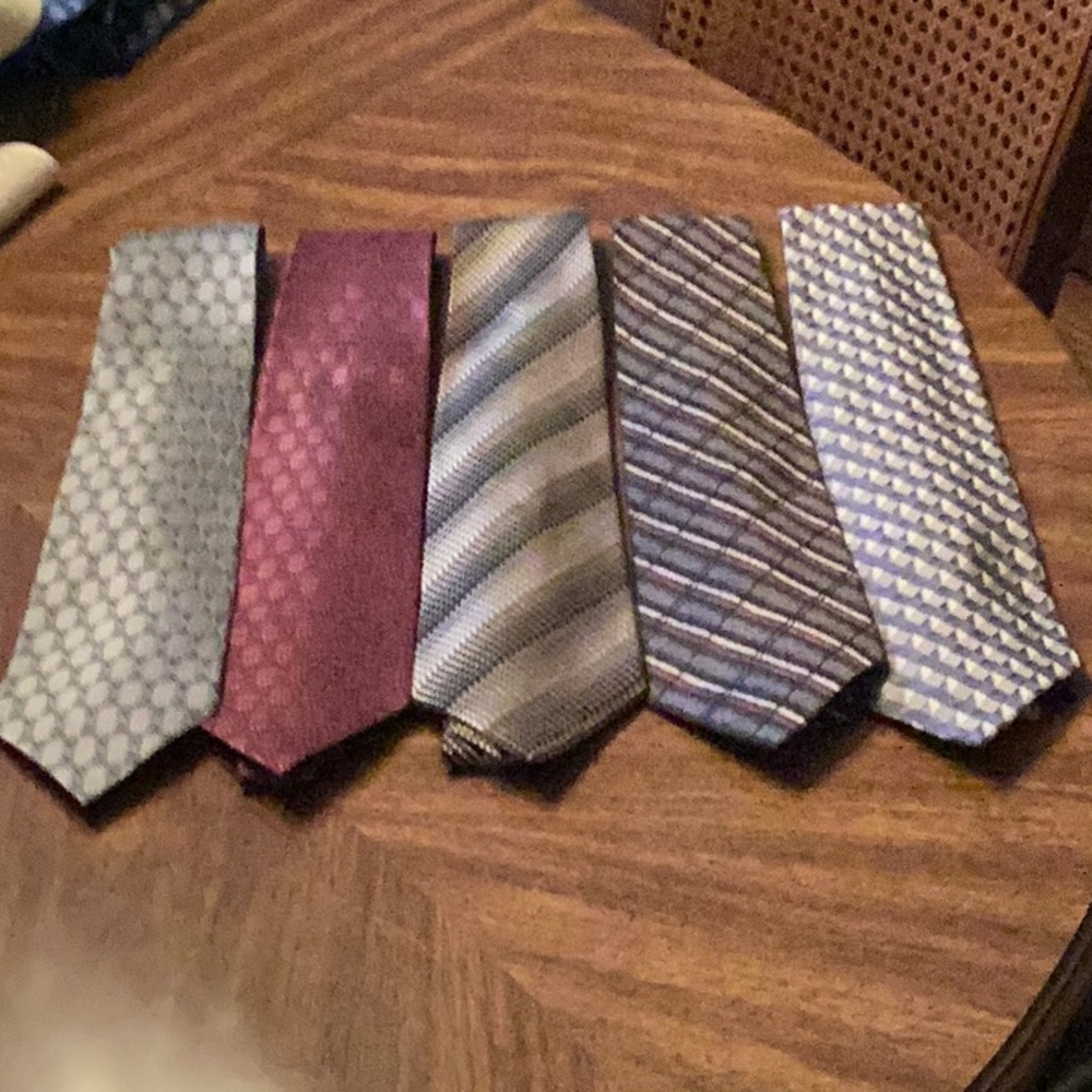 Crazy Horse (Claiborne) Mens Ties in EUC.